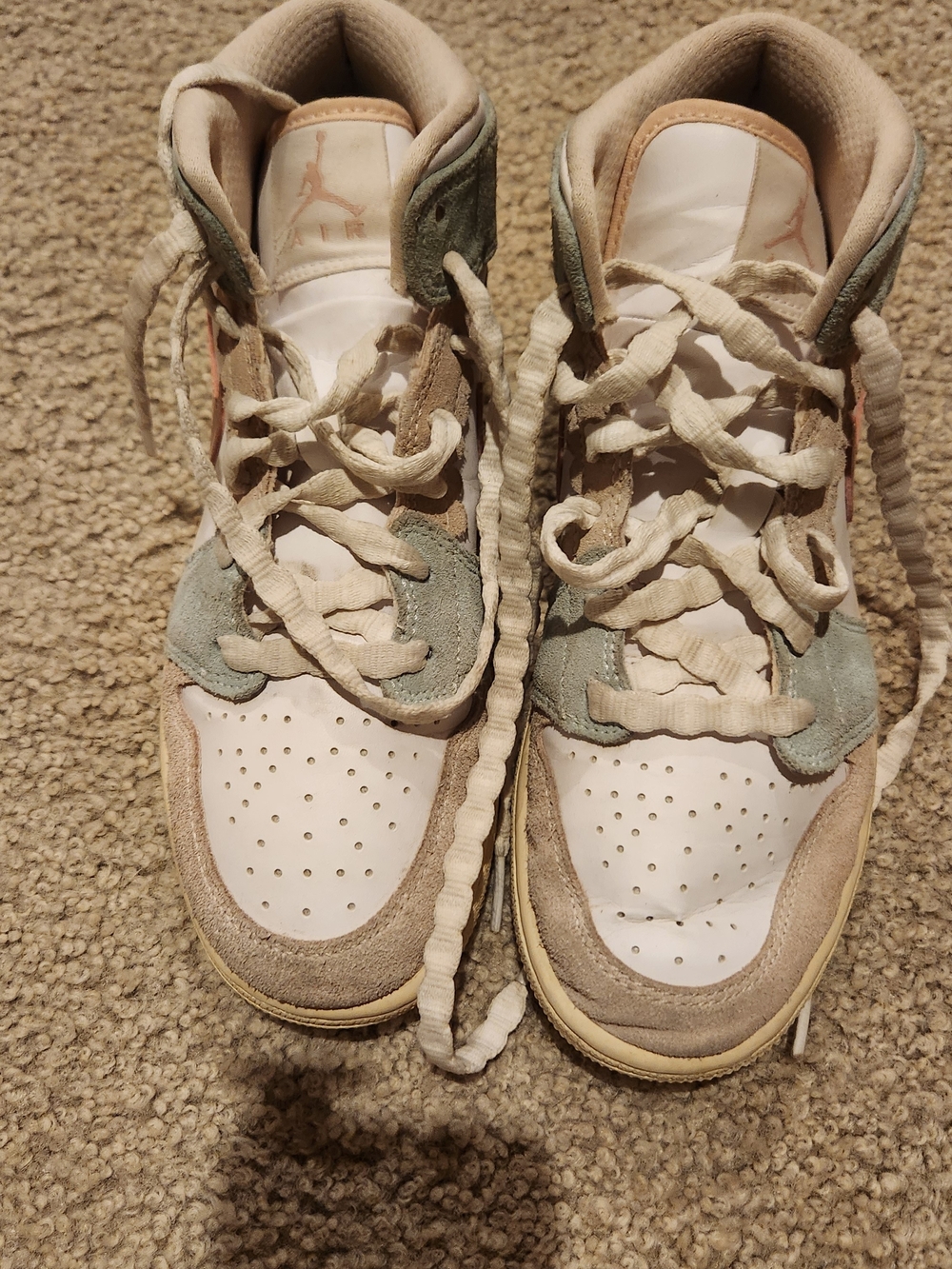 Jordan Kids High-Top Sneakers in White, Beige & Pale Green